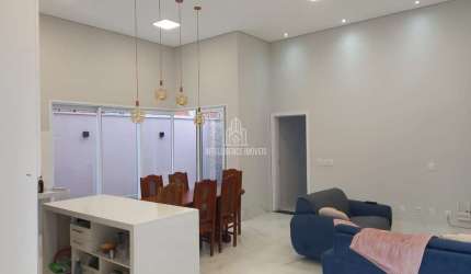 Casa à venda  no Condomínio Belvedere II, com 03 suítes sendo 01 master  bairro Jardim Imperial, Cu