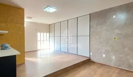 Casa Comercial para locação com 3 suítes, 1 sala com 2 banheiros, jardim de inverno em 246m² de áre