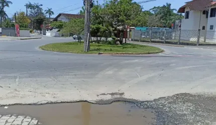 Oportunidade Terreno comercial à venda no bairro Aventureiro em Joinville-SC