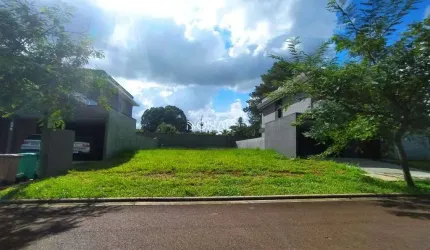 Terreno à venda no Condomínio Terras Alphaville