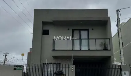 Casa semi mobiliada de esquina a venda com 3 quartos sendo 2 suítes no Uvaranas