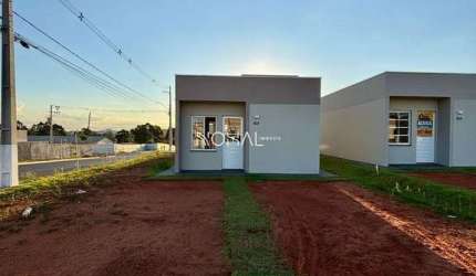 Casa a venda com 2 quartos no Bairro Jardim Royal Neves