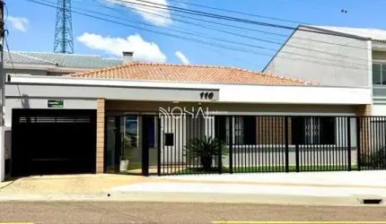 Casa térrea semimobiliada à venda com 3 quartos - Bairro Nova Rússia