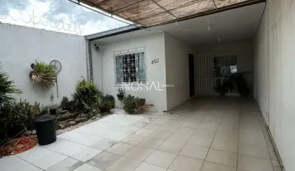 Casa a venda com 2 quartos, piscina e uma grande edícula no Neves