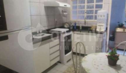 Ótima casa a venda no bairro Cidade Jardim em Uberlândia