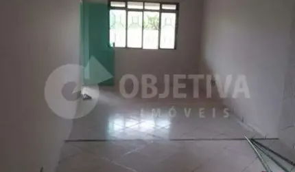Belíssima casa no Bairro Cidade Jardim em Uberlândia