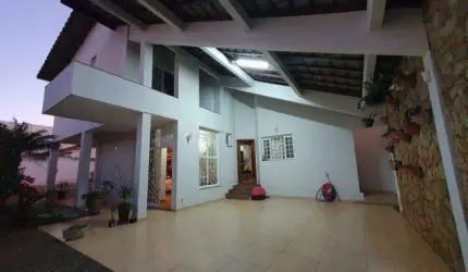 Casa à venda, 4 quartos, 1 suíte, 4 vagas, SANTA MONICA - UBERLANDIA/MG
