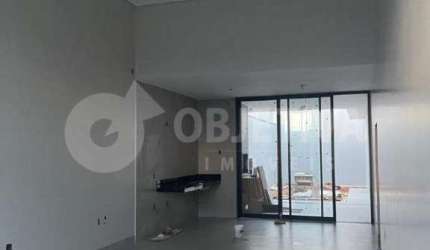 Excelente casa a venda no bairro planejado Quinta Alto Umuarama em Uberlândia