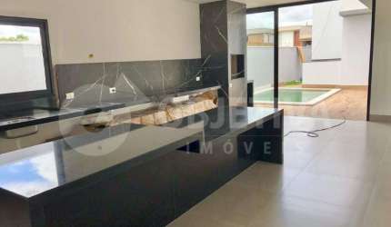 Linda casa nova no condomínio Splendido Uberlândia