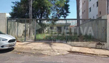 Está disponível para venda dois lotes de 400m² em ótima localização no bairro Brasil Em Uberlândia