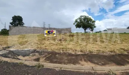 Terreno de esquina a venda no bairro Jardim Inconfidência em Uberlândia