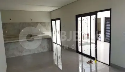 Excelente casa estilo sobrado no Quinta Alto Umuarama em Uberlândia