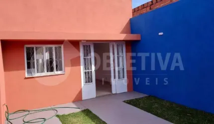 Casa à venda, 2 quartos, 1 suíte, 1 vaga, LARANJEIRAS - UBERLANDIA/MG