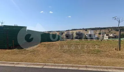 Excelente terreno em condomínio fechado Terras Alphas em Uberlândia