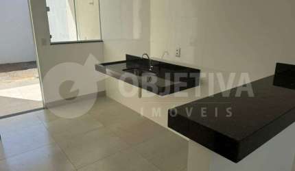 Casa à venda, 2 quartos, 1 suíte, 2 vagas, MORUMBI - UBERLANDIA/MG