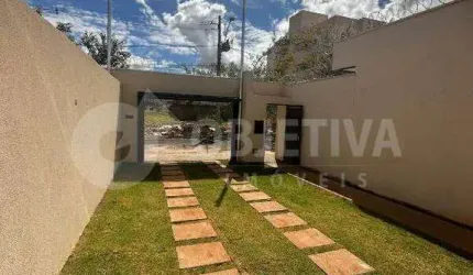 Casa à venda, 3 quartos, 1 suíte, 3 vagas, NOVO MUNDO - UBERLANDIA/MG