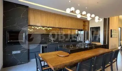 Casa em Condomínio à venda, 3 quartos, 3 suítes, 4 vagas, Park Sul - UBERLANDIA/MG