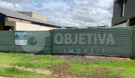 Excelente lote de gaveta a venda no condomínio fechado de alto padrão Tamboré Uberlândia