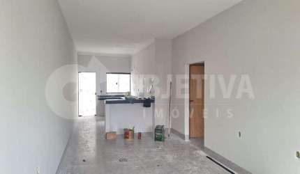 Casa à venda, 2 quartos, 1 suíte, 2 vagas, PLANALTO - UBERLANDIA/MG