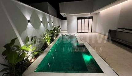 Casa em Condomínio à venda, 3 quartos, 3 suítes, 4 vagas, Splendido - UBERLANDIA/MG