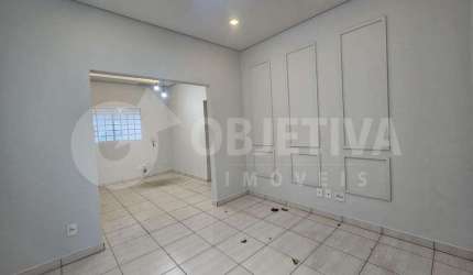 Excelente imóvel comercial está disponível para locação no bairro Lídice em Uberlândia