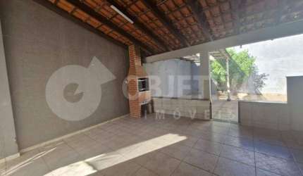 Casa à venda, 3 quartos, 1 suíte, 4 vagas, SANTA MONICA - UBERLANDIA/MG