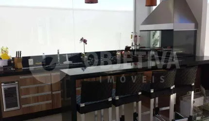 Casa em Condomínio à venda, 3 quartos, 1 suíte, 3 vagas, Splendido - UBERLANDIA/MG