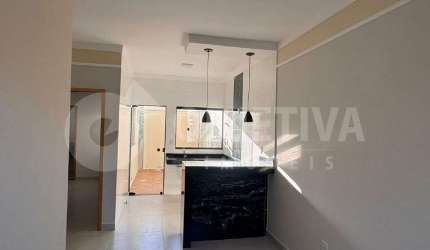 Casa à venda, 2 quartos, 1 suíte, 1 vaga, JARDIM CANAA - UBERLANDIA/MG