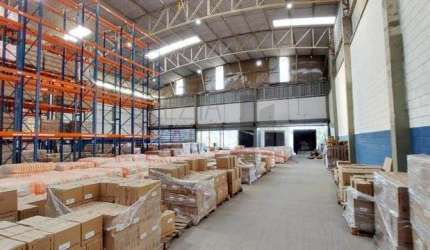 Barracão / Galpão / Depósito com 10 salas para alugar no Centro, Embu das Artes , 4500 m2 por R$ 95.000