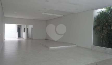 Casa à venda em Vila Nova Conceição - SP