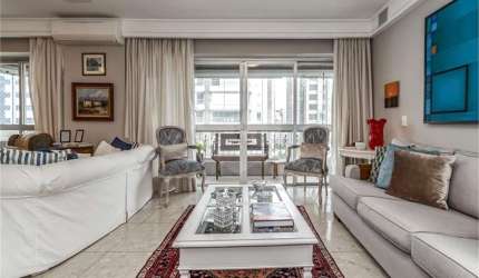 Apartamento com 3 quartos à venda em Moema - SP