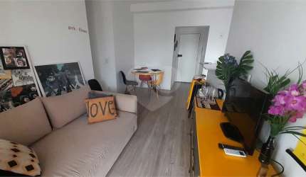 Apartamento com 2 quartos à venda em Pinheiros - SP
