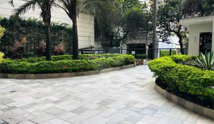 Apartamento com 3 quartos à venda ou para locação em Cerqueira César - SP