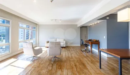 Apartamento com 2 quartos à venda ou para locação em Cerqueira César - SP