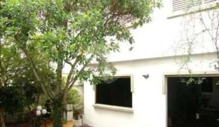 Sobrado com 4 quartos à venda em Vila Romana - SP