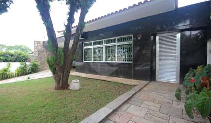 Casa térrea com 3 quartos à venda em Alto De Pinheiros - SP