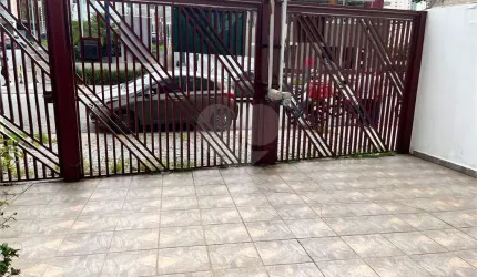 Casa térrea com 3 quartos à venda em Vila Romana - SP