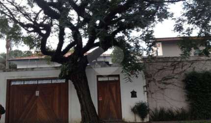 Sobrado com 5 quartos à venda ou para locação em Alto De Pinheiros - SP