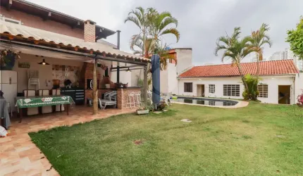 Casa térrea com 4 quartos à venda em Lapa - SP