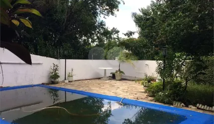 Sobrado com 4 quartos à venda em Sumaré - SP