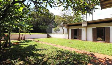 Casa térrea com 4 quartos à venda em Vila Ida - SP