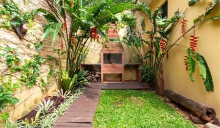 Casa térrea com 3 quartos à venda em Vila Madalena - SP
