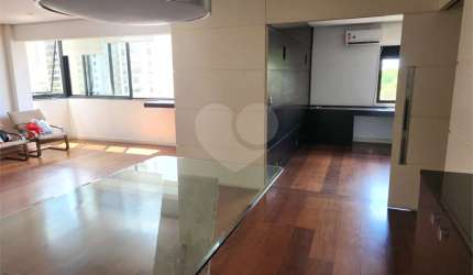 Apartamento com 3 quartos à venda em Alto De Pinheiros - SP