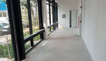 Loja à venda ou para locação em Pinheiros - SP