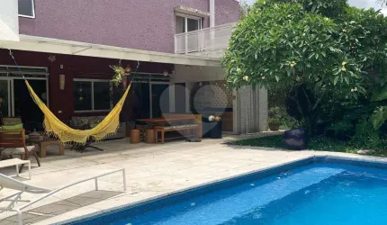 Casa com 4 quartos à venda em Caxingui - SP