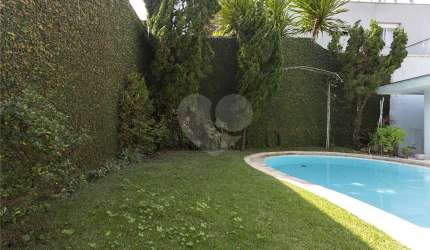 Casa térrea com 4 quartos à venda em Alto De Pinheiros - SP