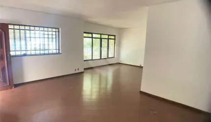 Casa térrea com 3 quartos à venda em Bela Aliança - SP