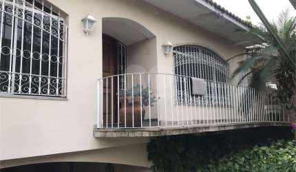 Sobrado com 4 quartos à venda em Sumarezinho - SP