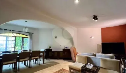 Casa com 4 quartos à venda em Vila Madalena - SP