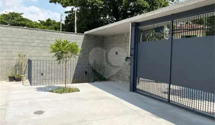 Casa com 3 quartos à venda em Vila Ipojuca - SP